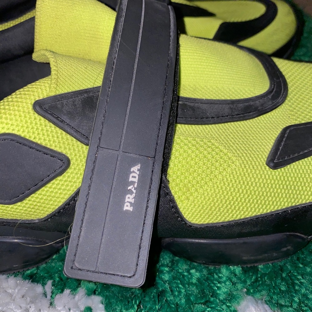 Worn Condition Prada Cloud Bust - Picture 2 of 2